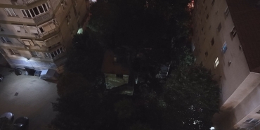 Kadıköy'de 3 katlı ahşap köşkteki yangın itfaiye ekiplerince söndürüldü